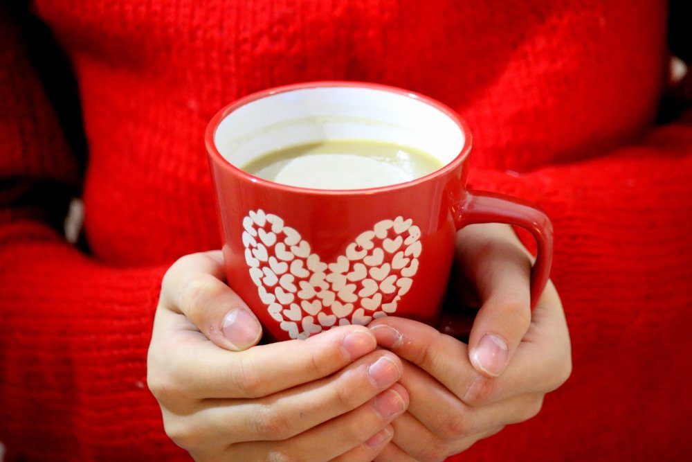 Кофе в руках