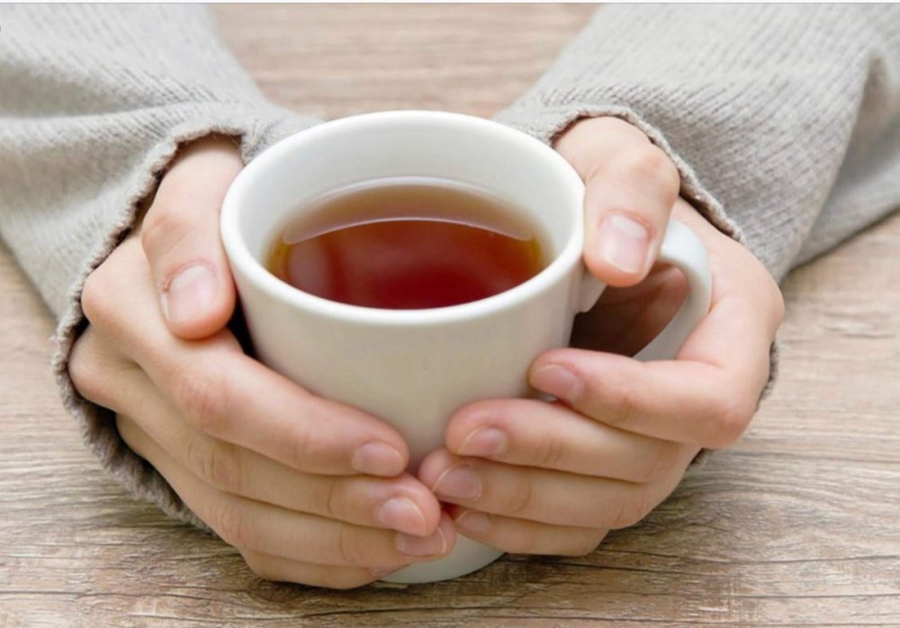 Чашка в руках