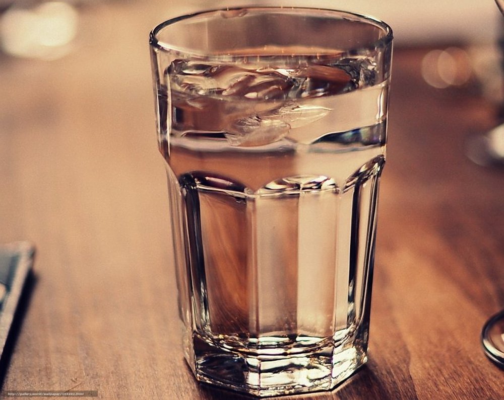 Лед в стакане