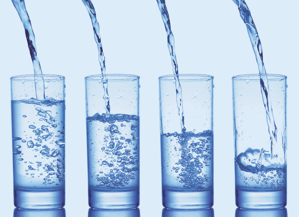 Стакан воды на солнце