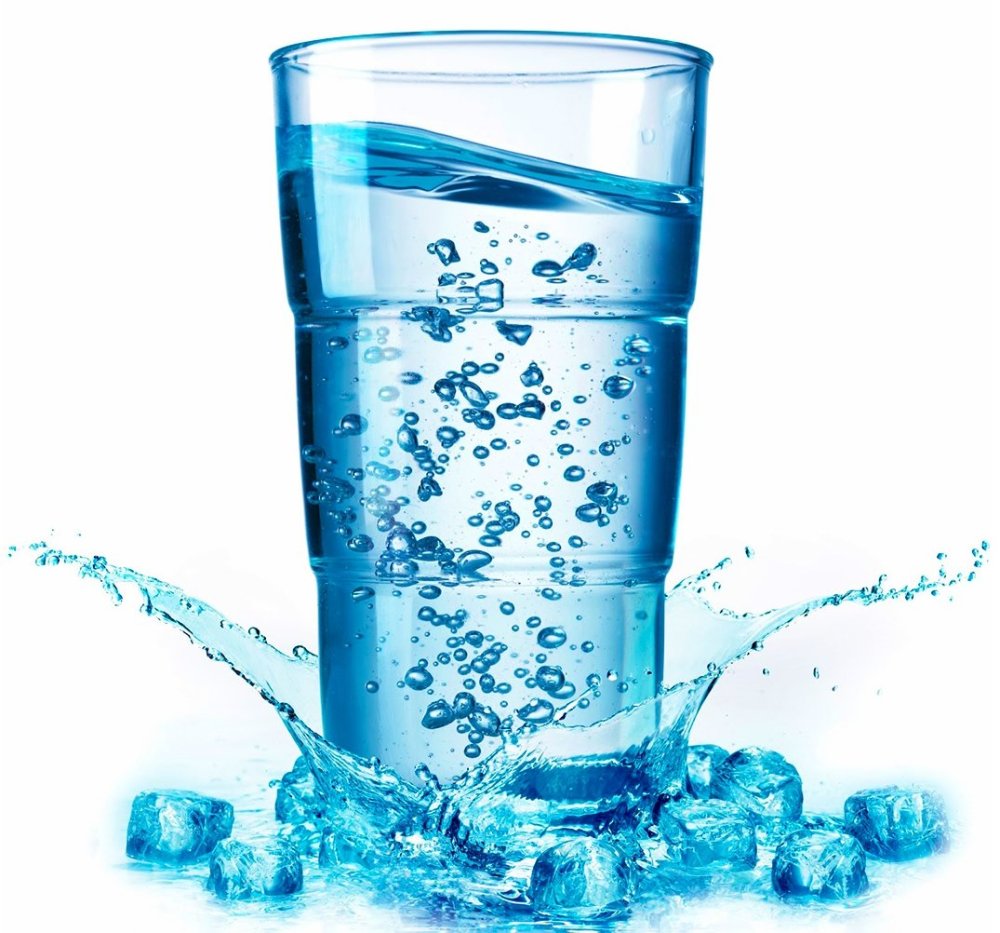 Напитки на черном фоне