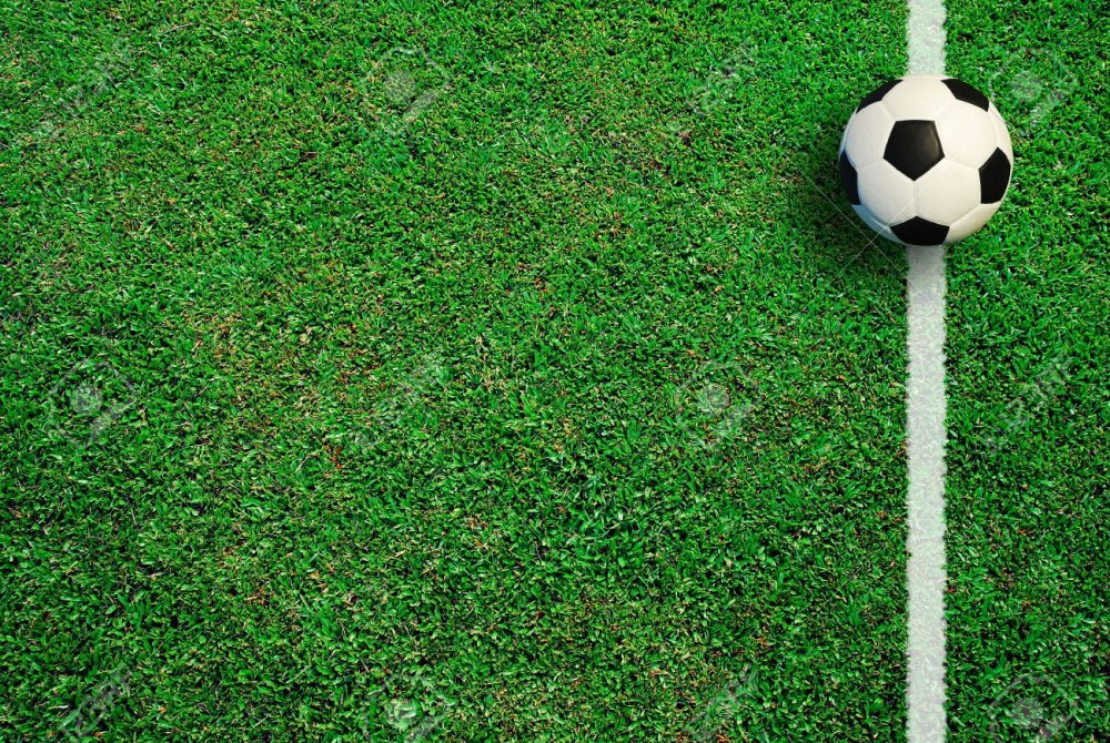 Поле футбольное мяч сверху