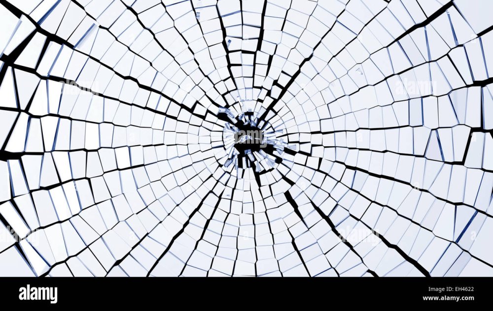 Треснутое стекло черно белое