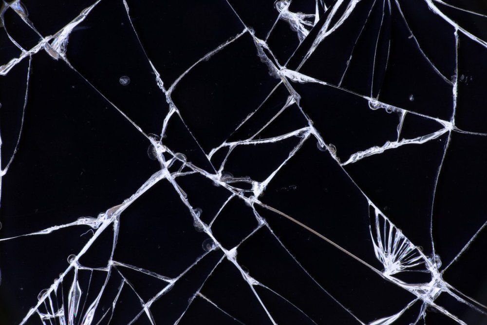 Стекло разбитое кусочки