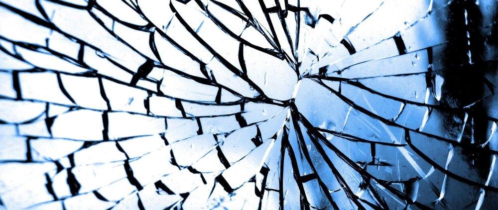 Сломанное зеркало