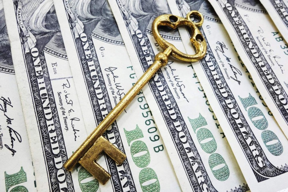 Денежная фотография с ключом