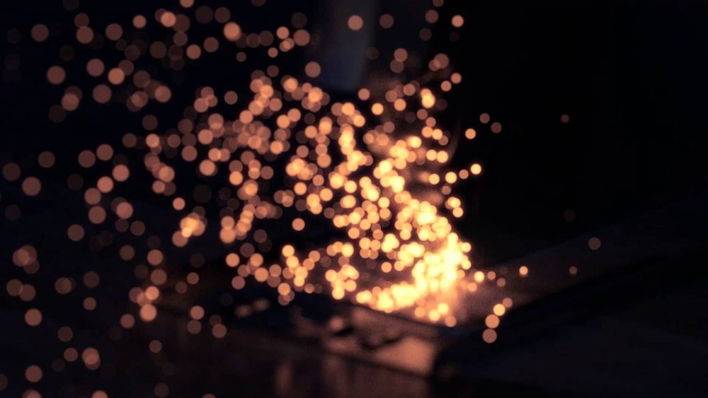 Искры пламени