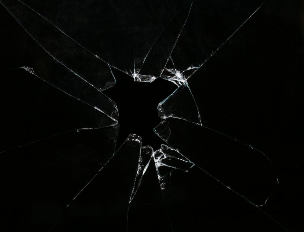 Трещина на экране