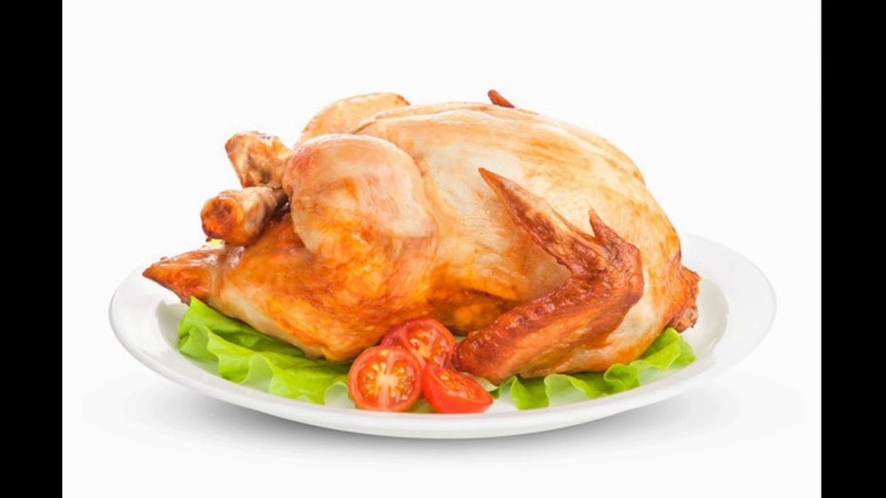 Курица жаренная на белом фоне