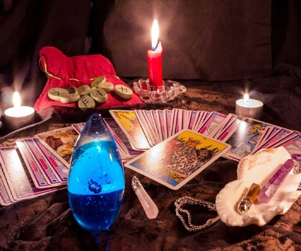 Магический шар гадалки