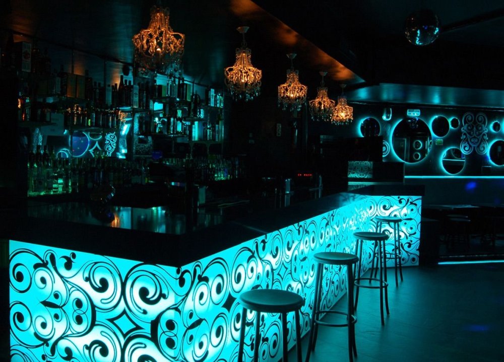 Бар с подсветкой