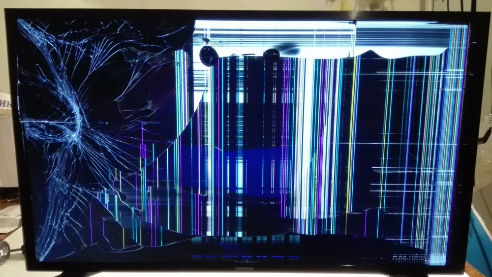 Иллюзия разбитого экрана