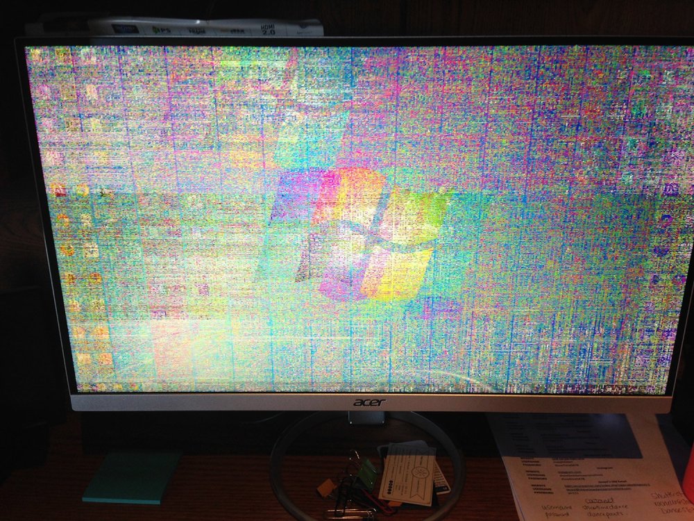 Сломанный дисплей ноутбука