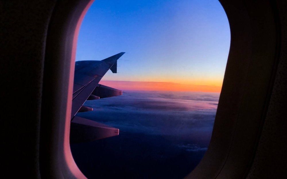 Боинг 777 иллюминатор