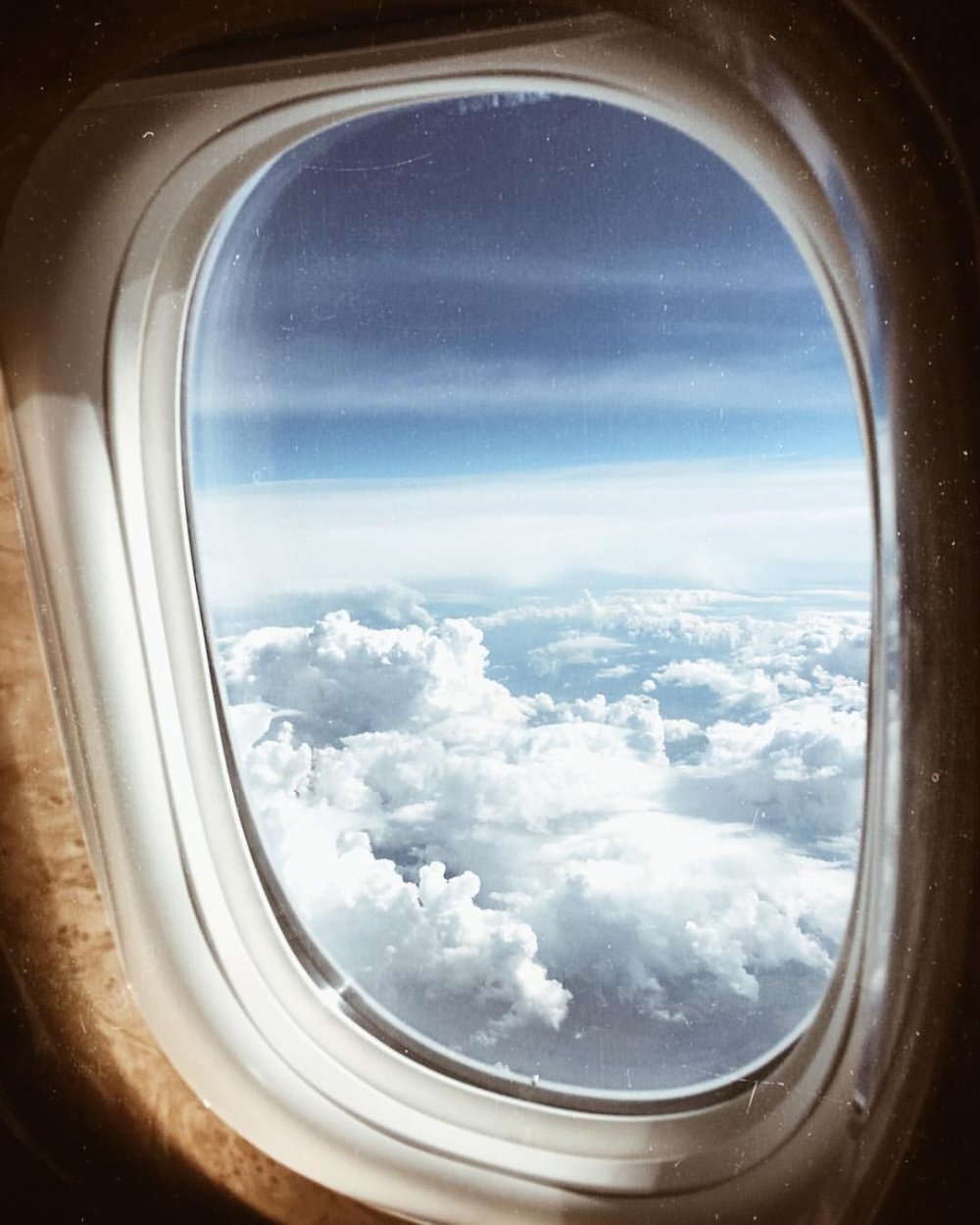 Бурдж-Халифа из окна самолета