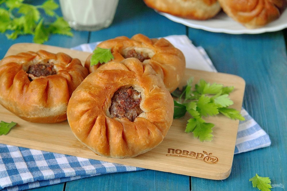 Корзинка с пирожками