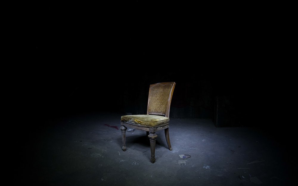 Горящий стул