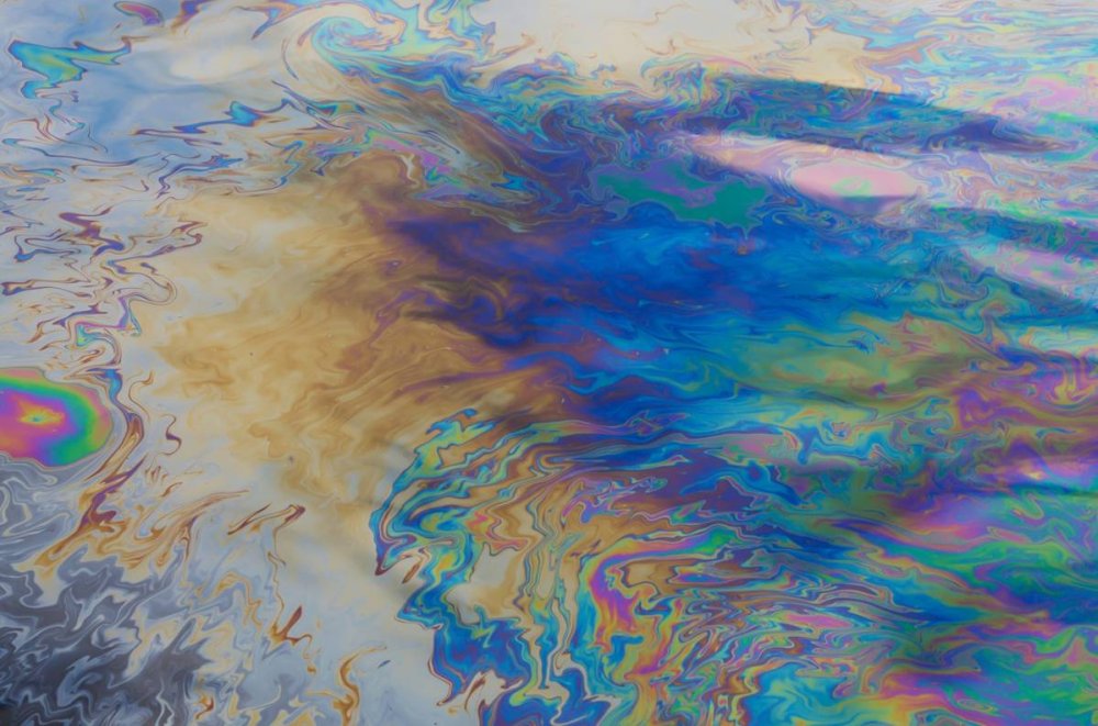 Бензиновое пятно