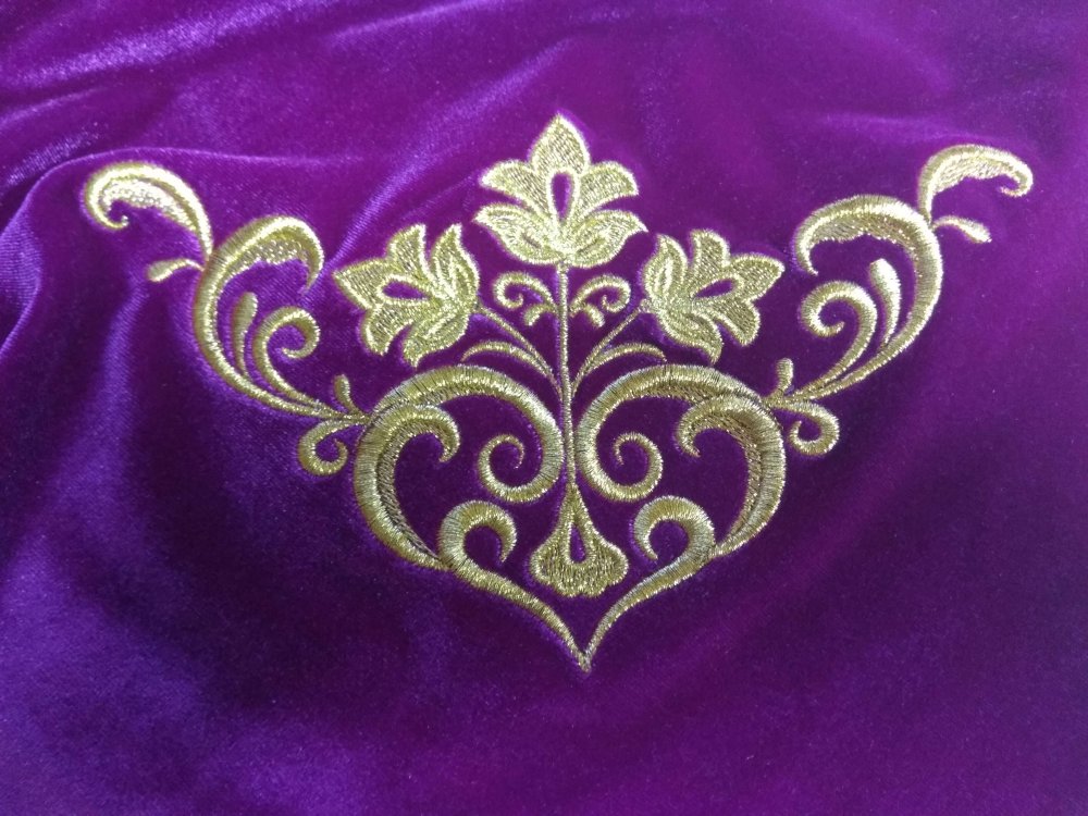 Золотное шитье Аксамит