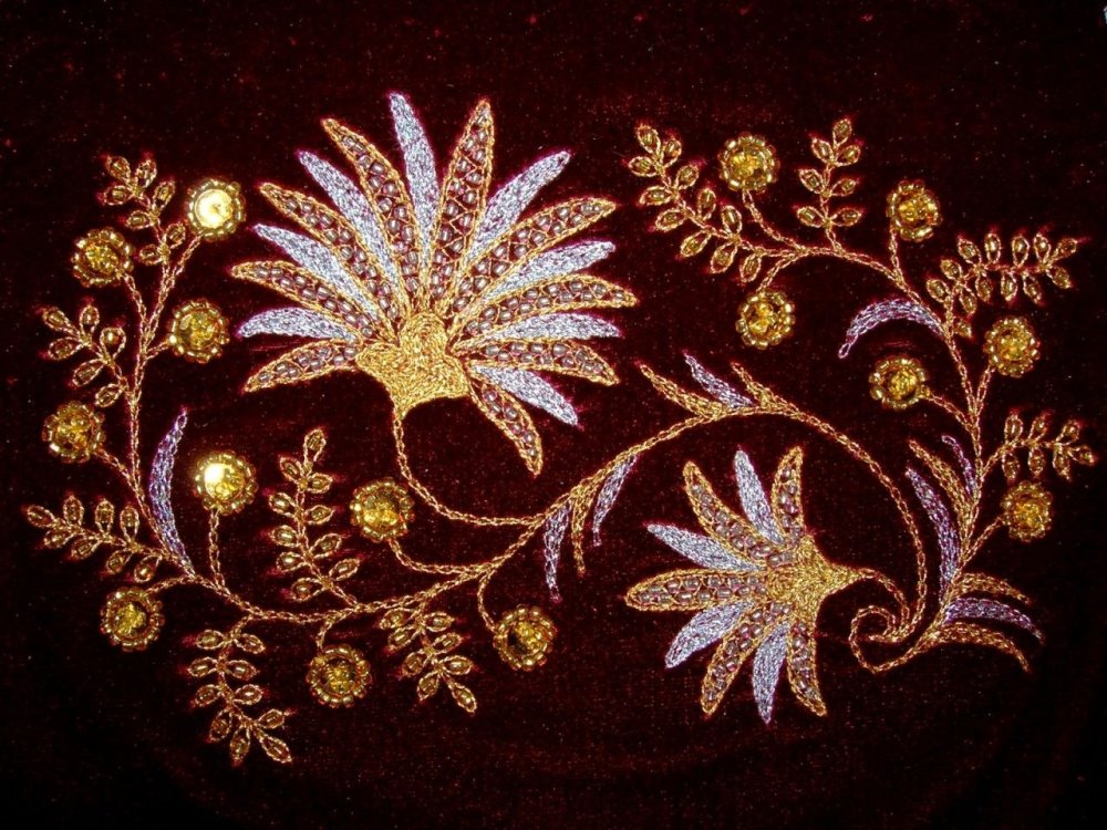 Ткань черная с розами