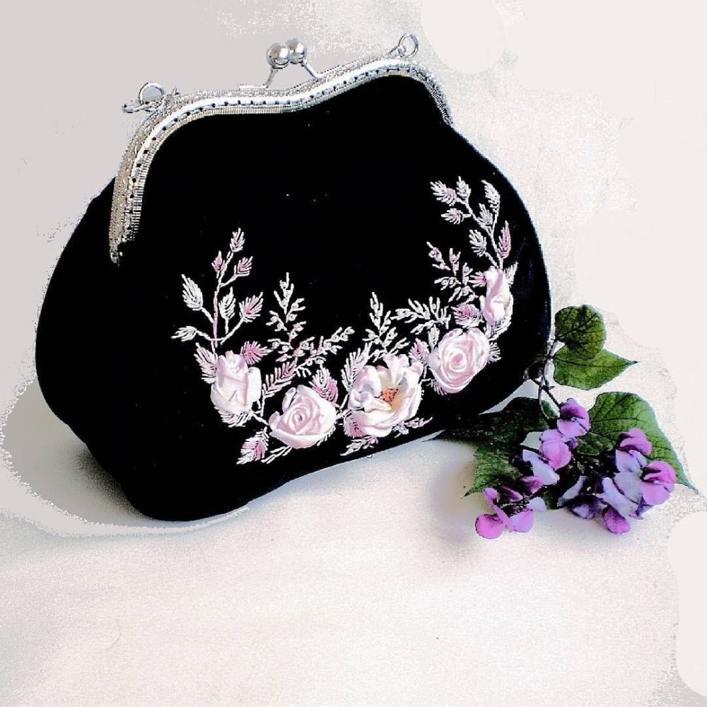 Тамбурная вышивка (Tambour Embroidery)