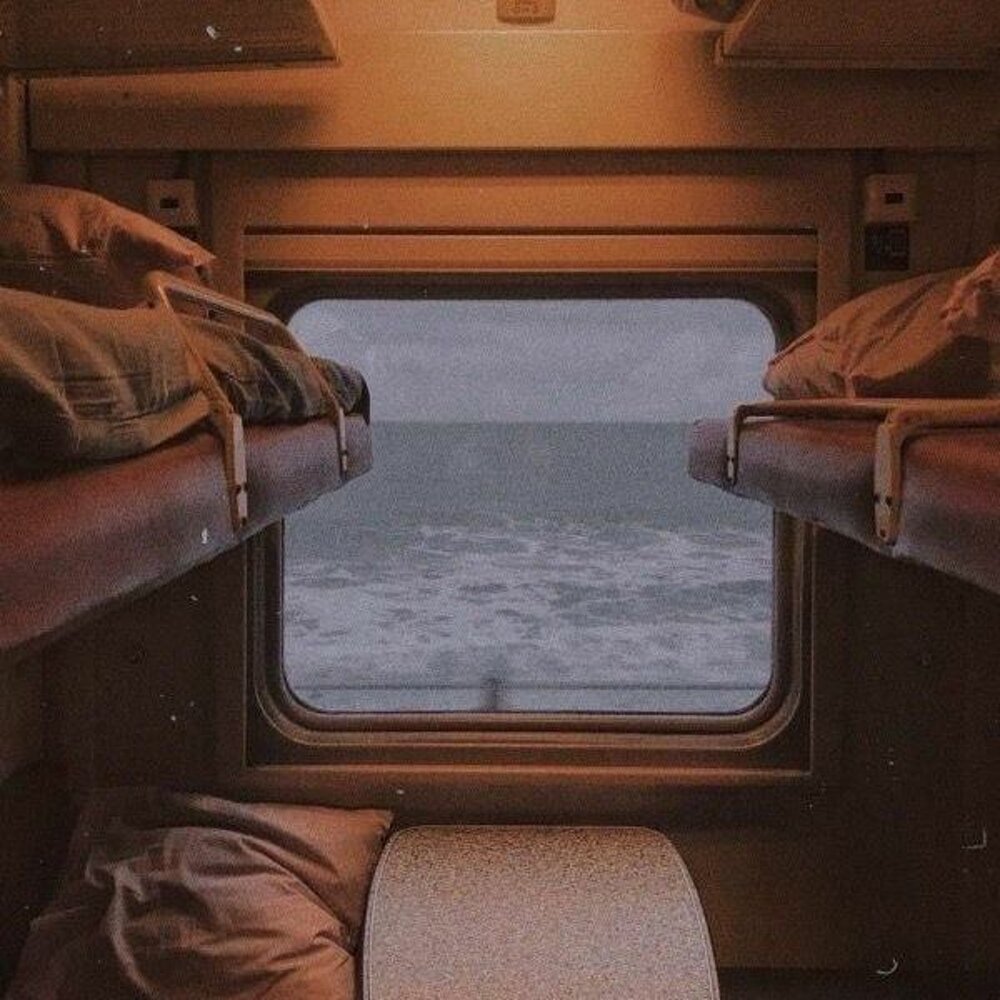 Стол из поезда