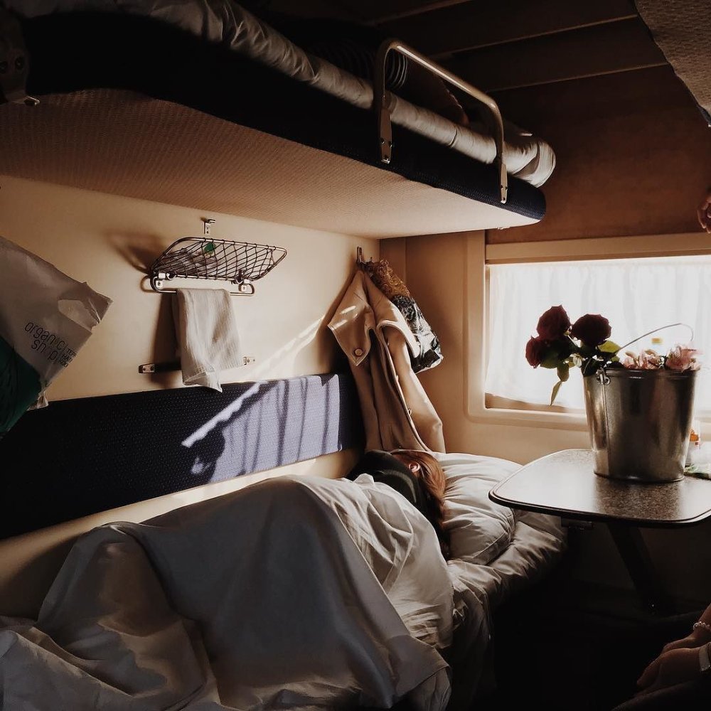 Уютный вагон поезда