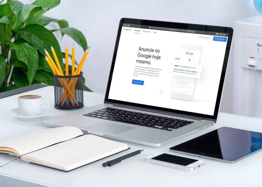 Стол для ноутбука