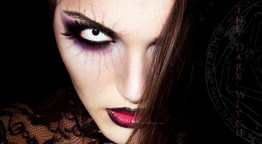 Ведьма с разными глазами