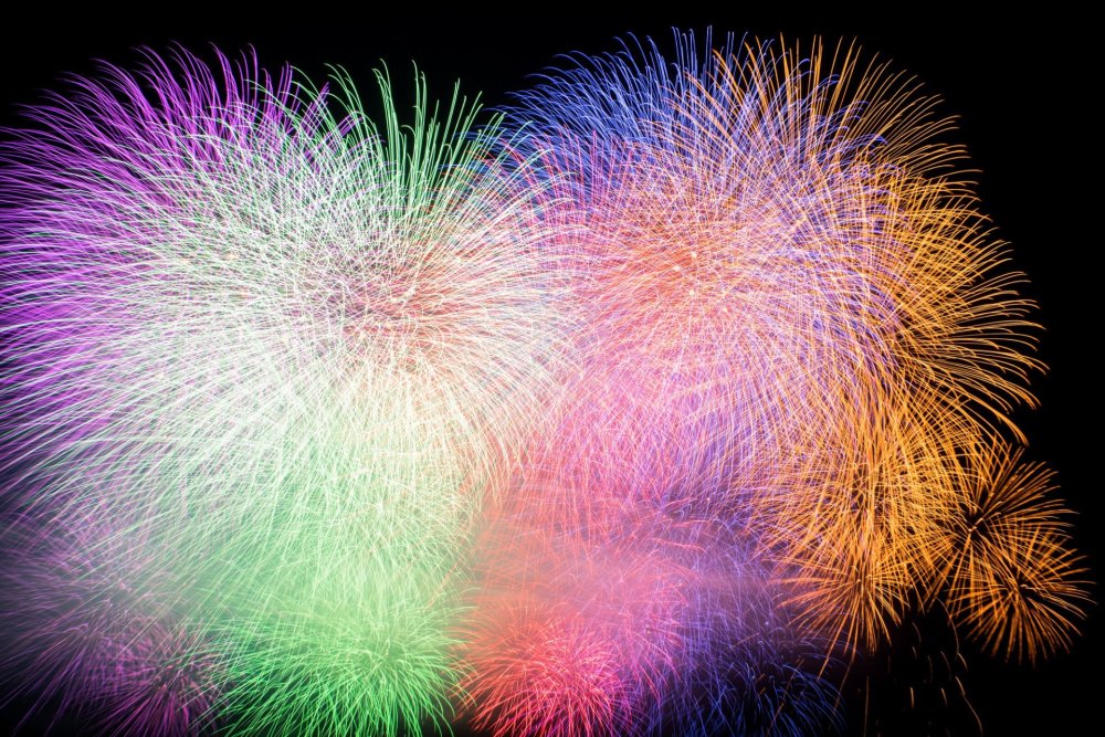 Фейерверк на прозрачном фоне