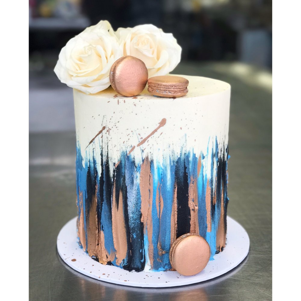 Декор торта мазками