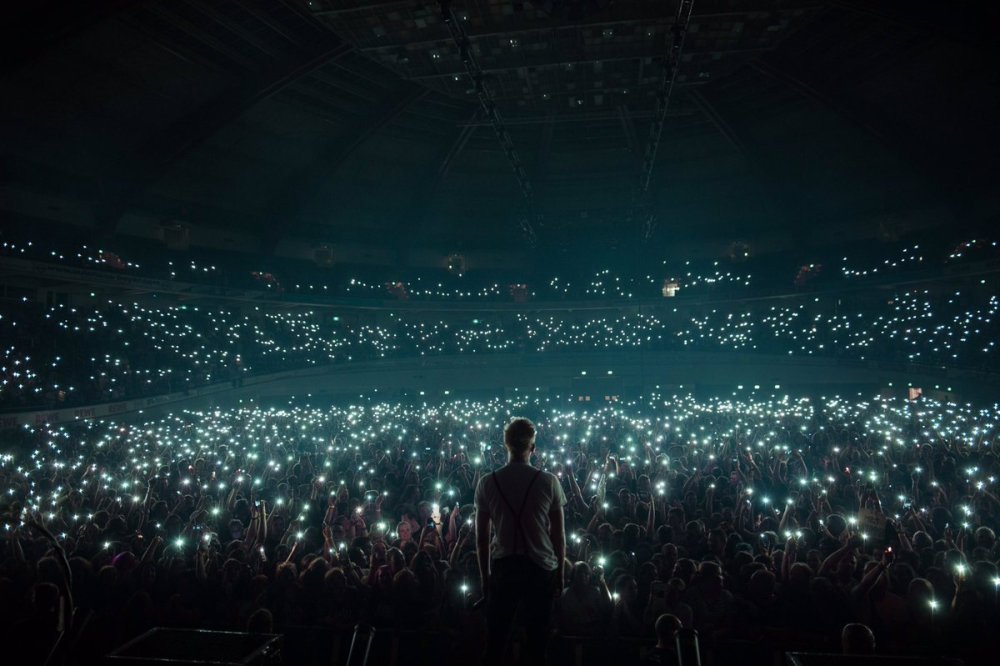 Красивый фон для концерта