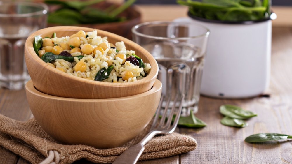 Рис со шпинатом и кукурузой