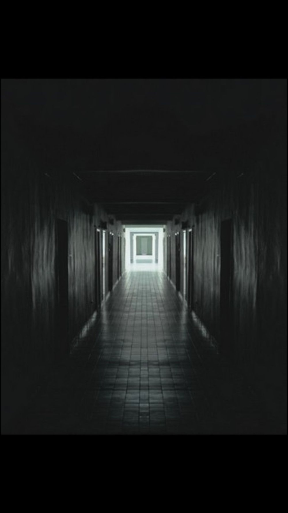 фото страшного коридора