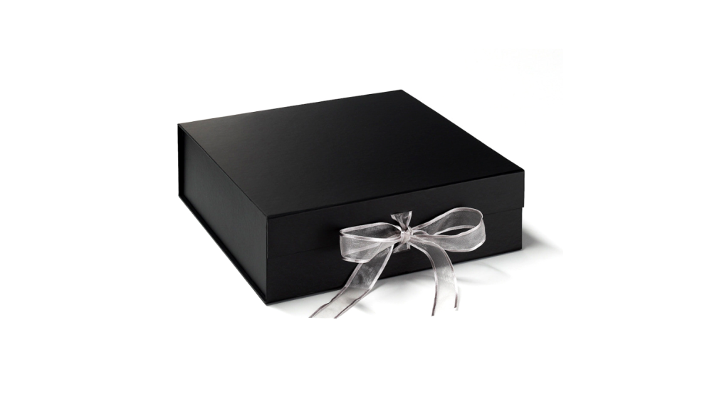 16 серых коробок на китайском. Alienware упаковка Giftbox. Черные коробки. Стильная коробка. Коробка для подарка.