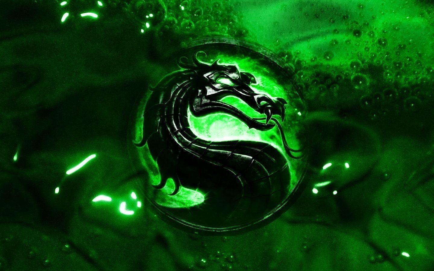 Мортал комбат зеленая. Зелёный дракон. Обои на рабочий стол дракон. Зеленый Скорпион. Черно зелёный Скорпион.