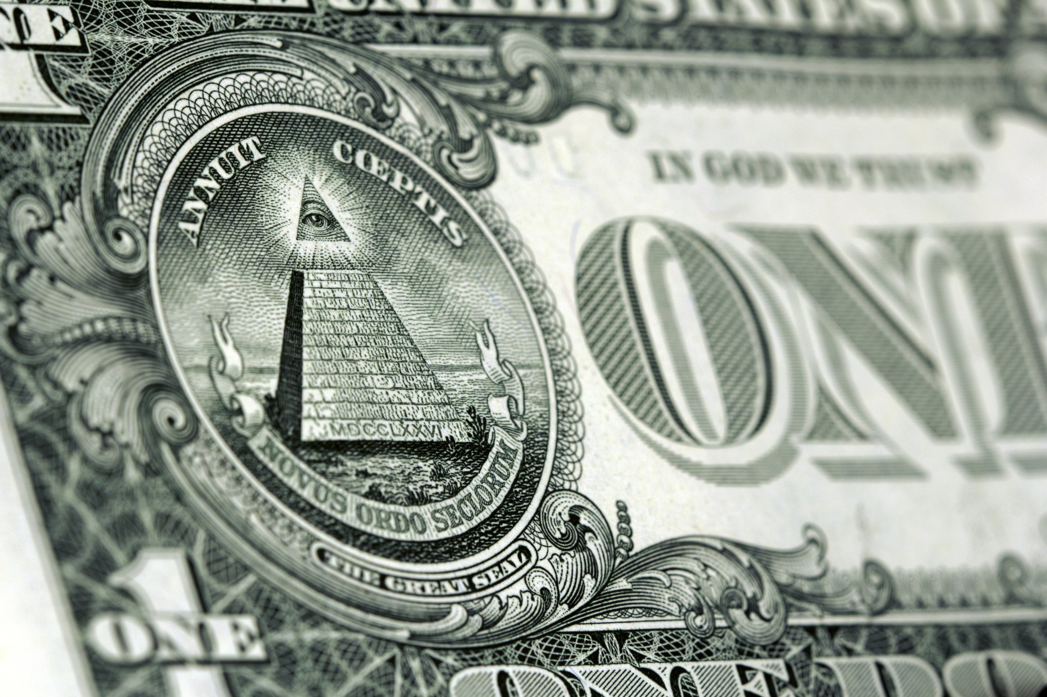 1 доллар работа. Американские деньги с треугольником. Пирамида на долларе. Фон доллары. Доллар узор.