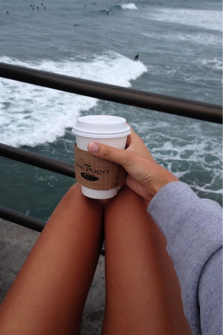 Ноги и кофе