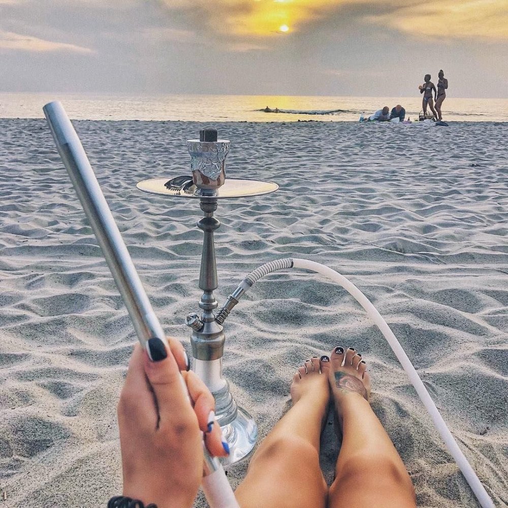 Кальян на берегу моря