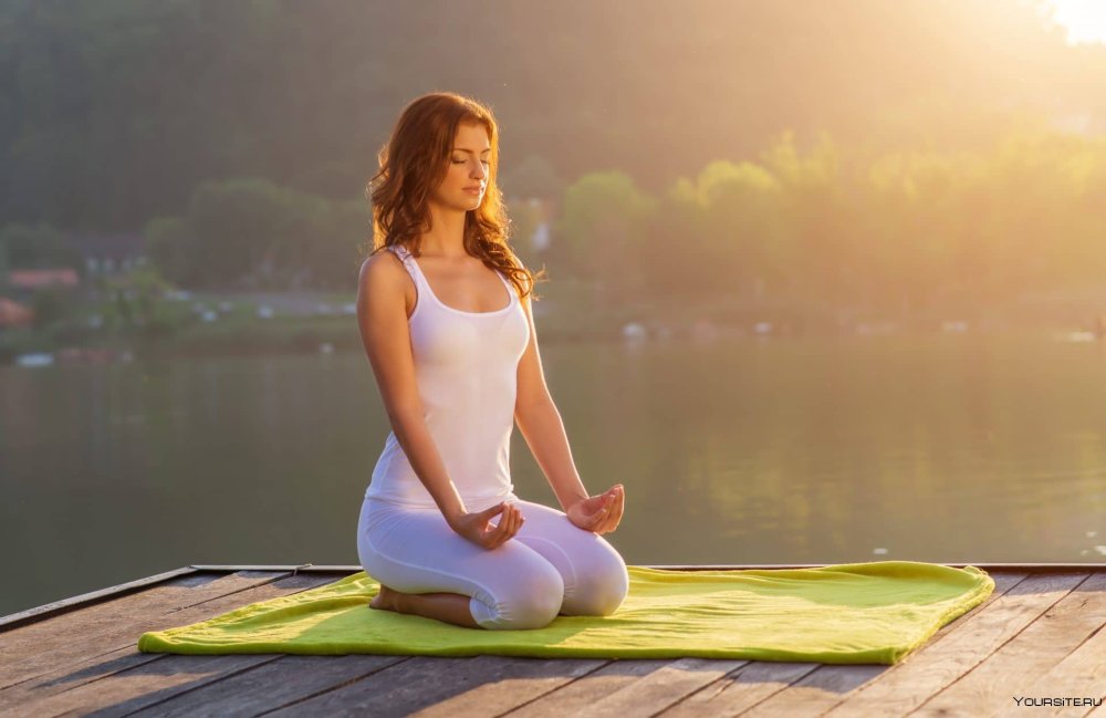 Медитирующий человек