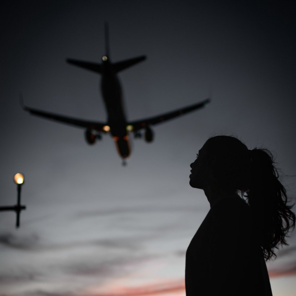 Пейзаж с самолетом