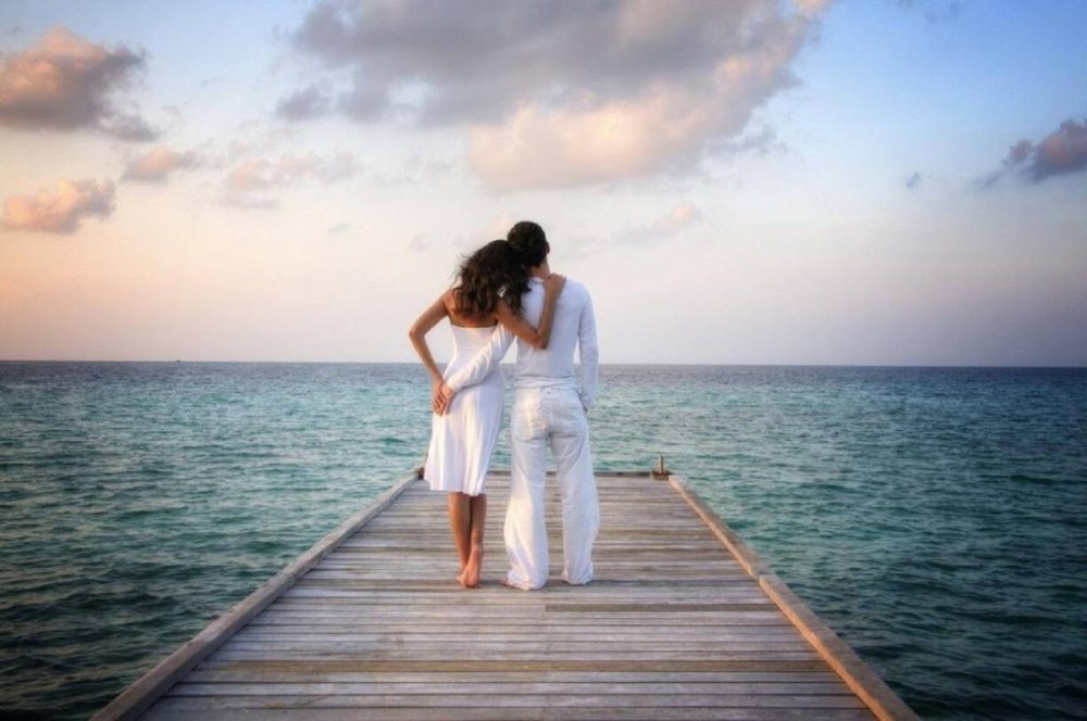 Влюбленные на море