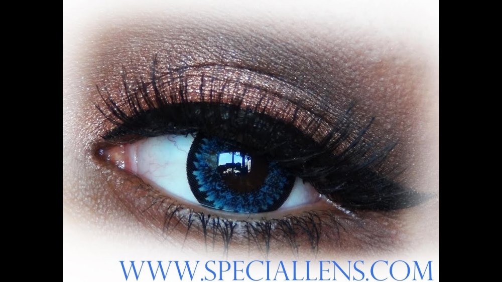 Карие глаза мужские