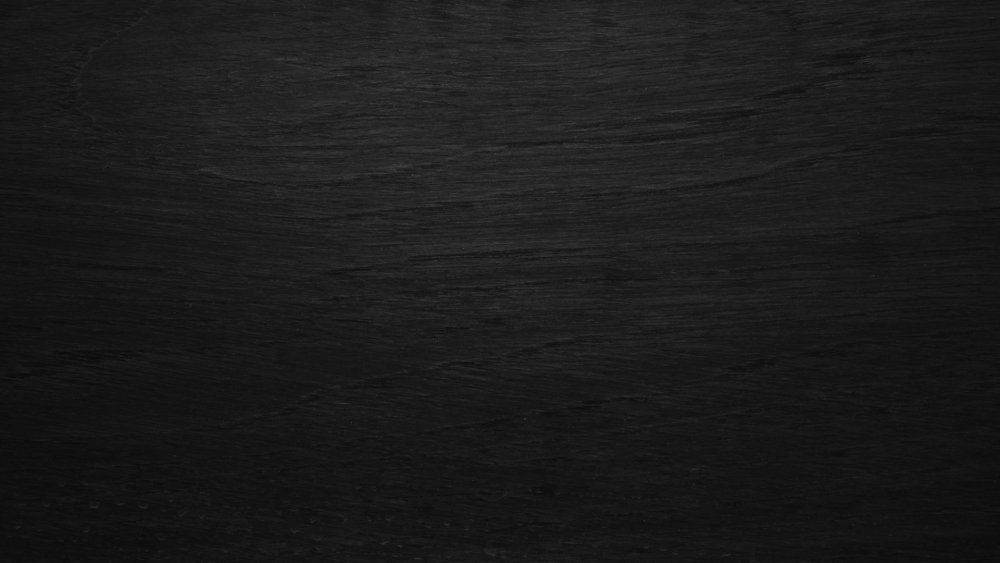 Черный паркет