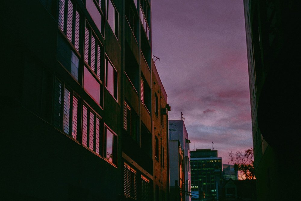 Эстетичные обои на ноутбук бежевые