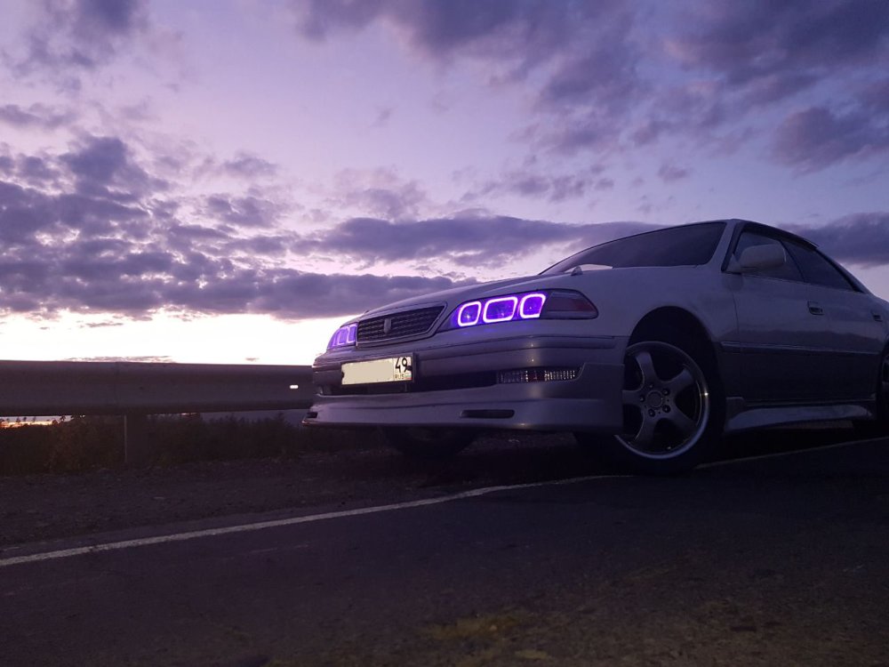 Тойота Чайзер 100 неон