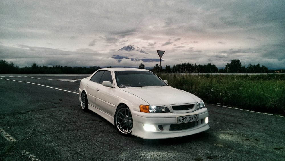 Toyota Chaser White