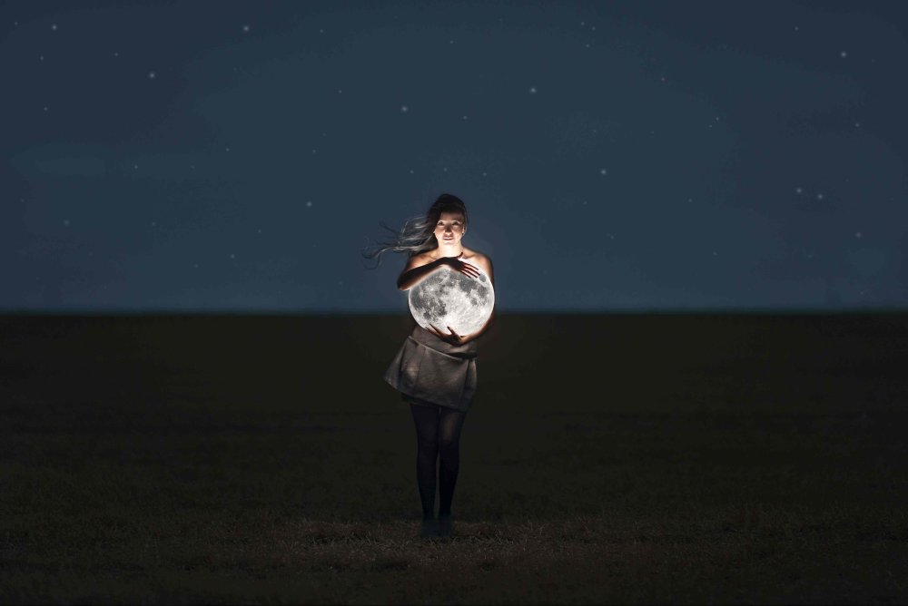 Обнимая луну