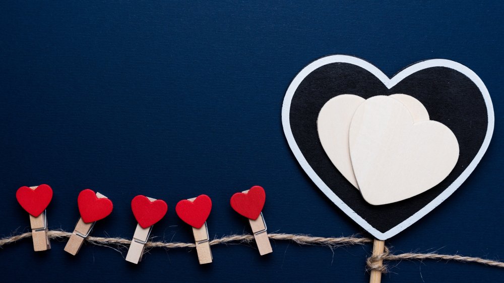 Радужные сердца фон