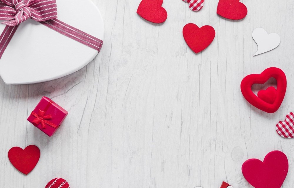 Сердечки на голубом фоне